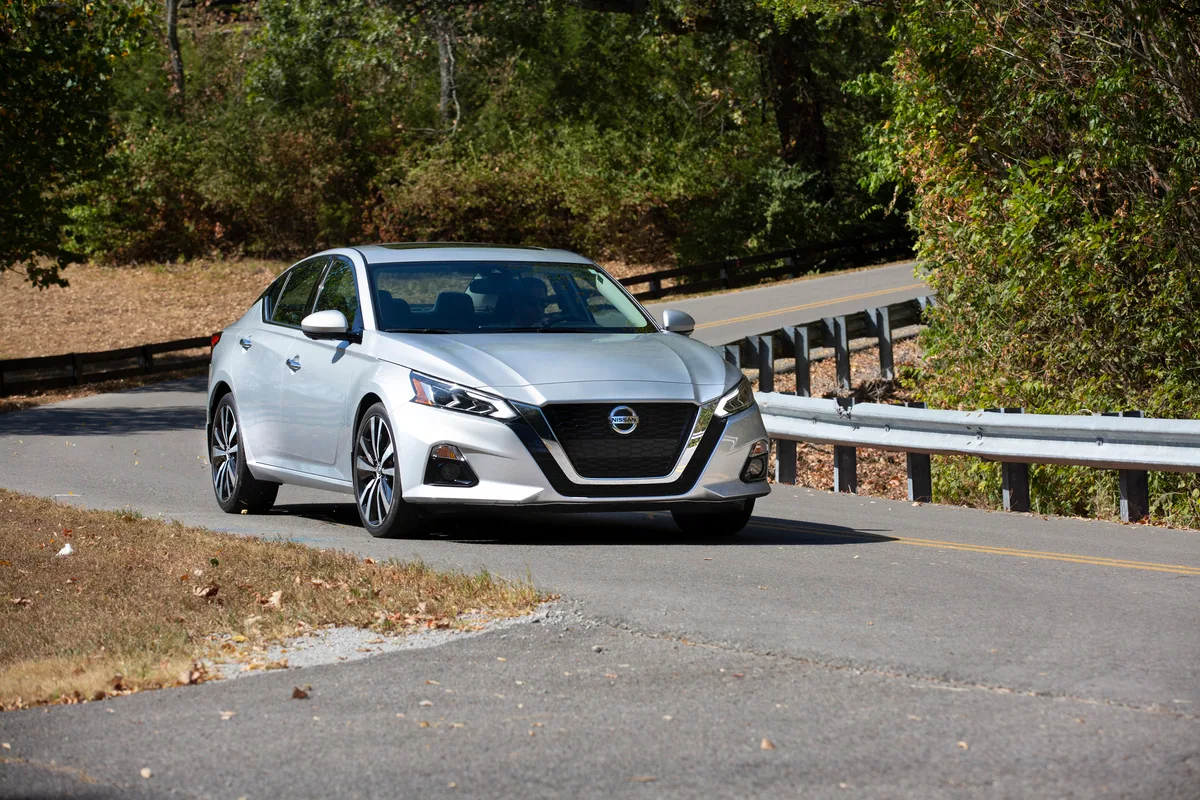Quatre véhicules Nissan qui sont champions de l’économie d’essence