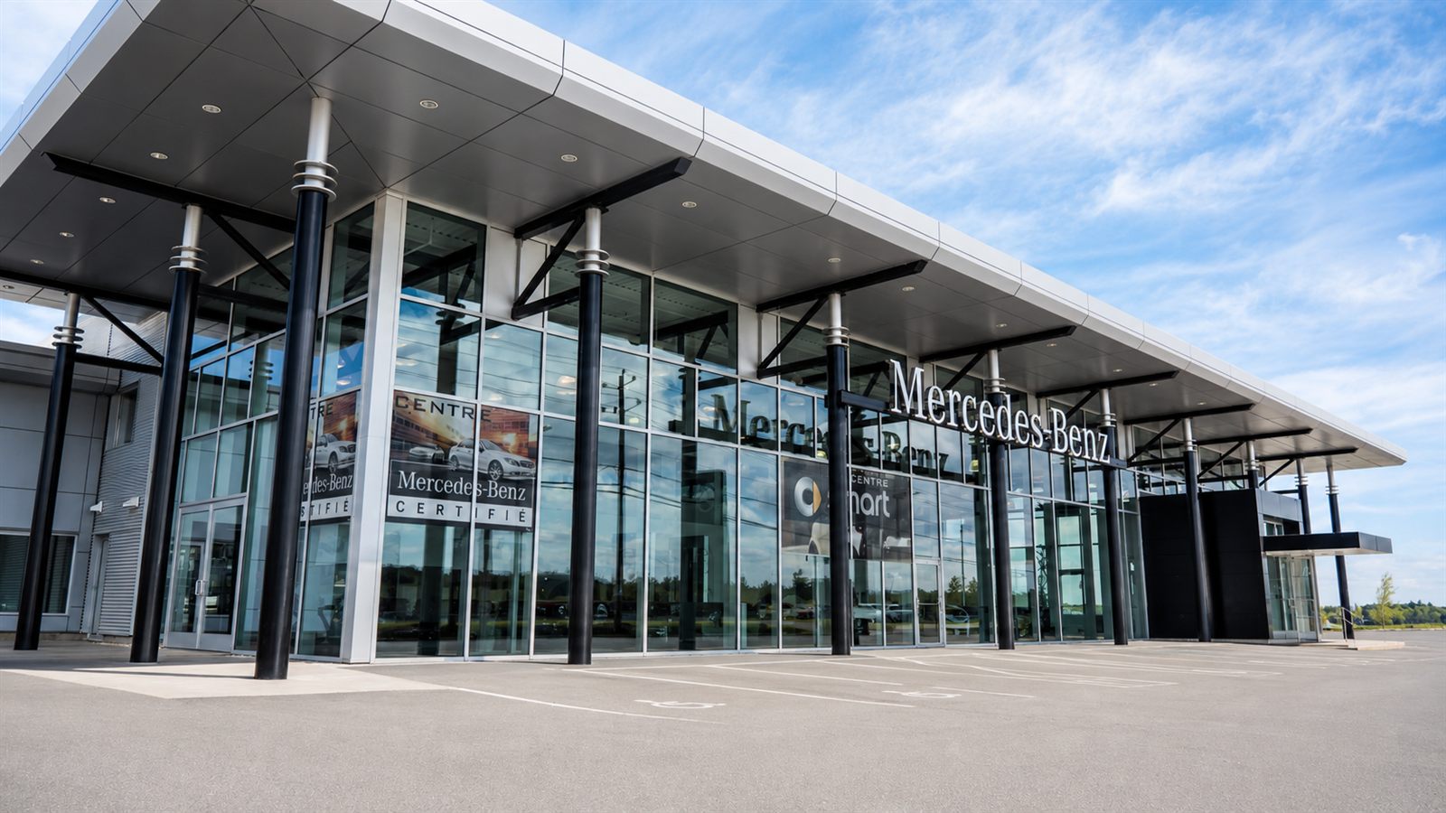 Façade de Mercedes-Benz de Sherbrooke